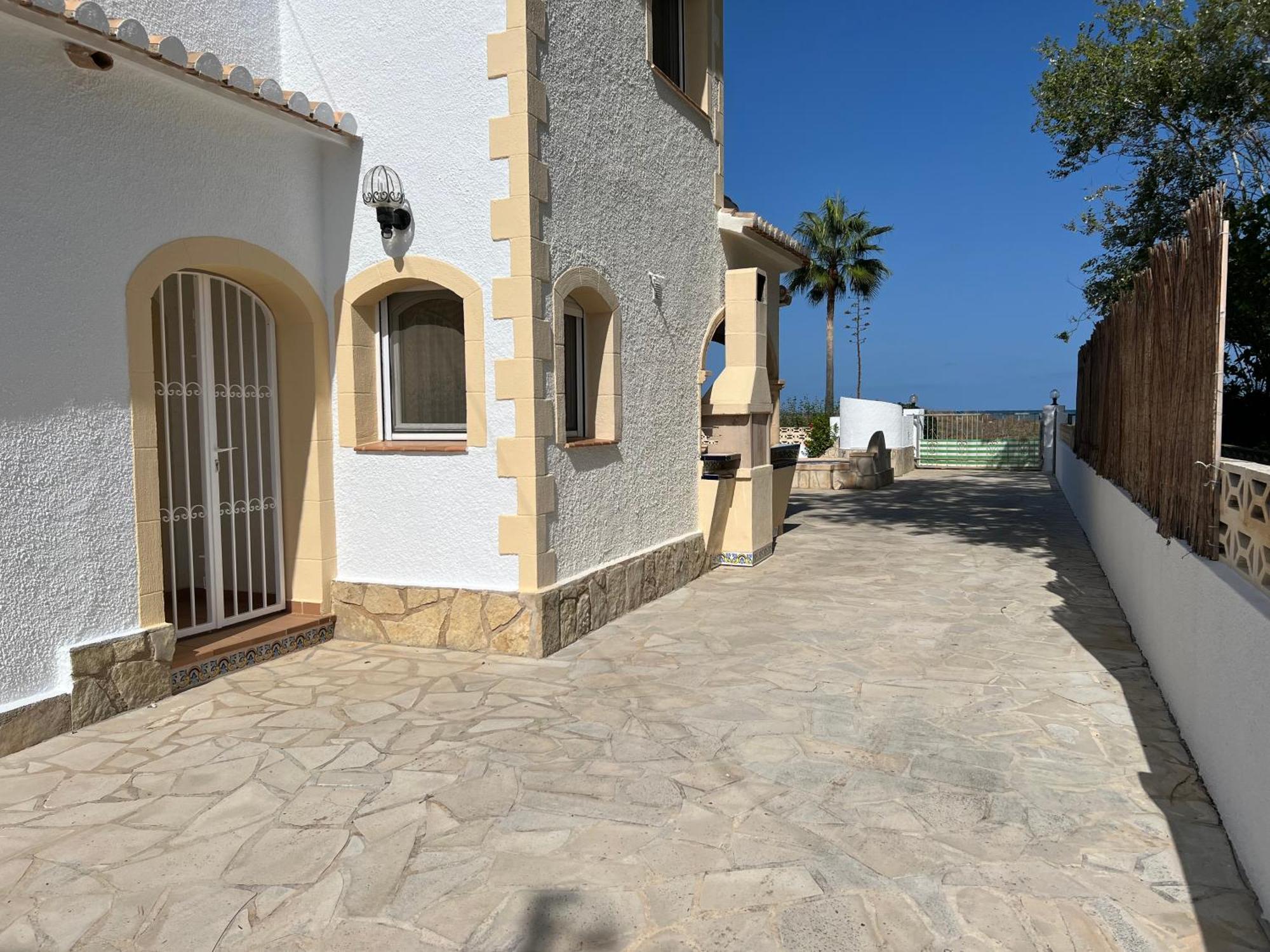 Chalet En La Playa Con Piscina Privada - Holavivienda Inmobiliaria دينايا المظهر الخارجي الصورة