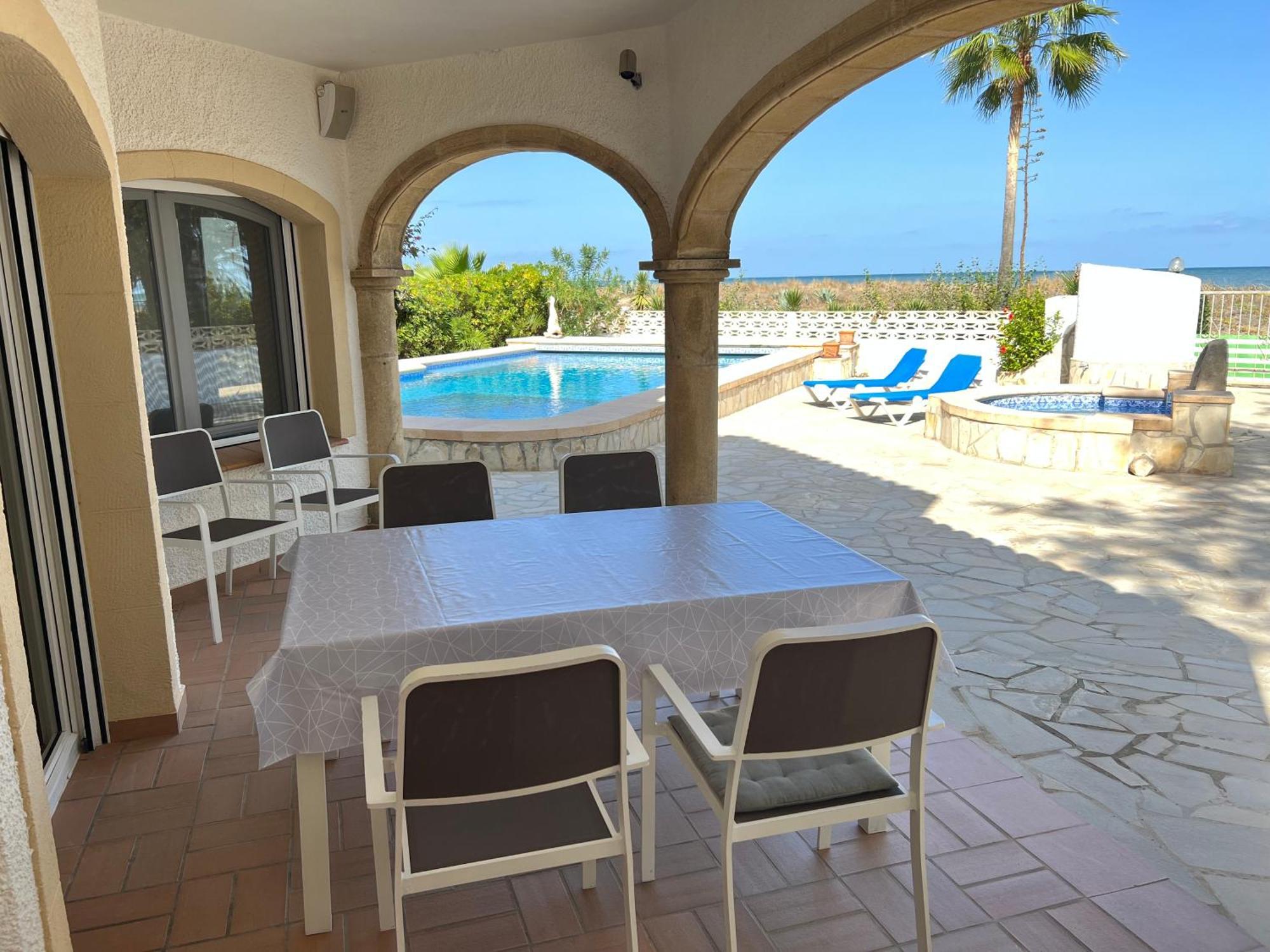 Chalet En La Playa Con Piscina Privada - Holavivienda Inmobiliaria دينايا المظهر الخارجي الصورة