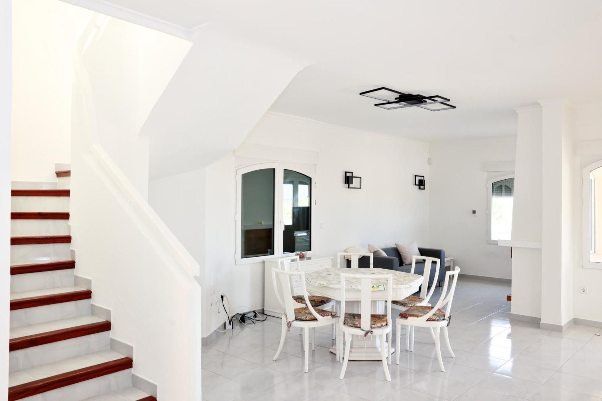 Chalet En La Playa Con Piscina Privada - Holavivienda Inmobiliaria دينايا المظهر الخارجي الصورة